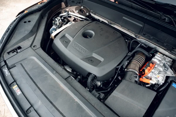 Foto 10 van fotogallerij Volvo XC90 T8 uit 2016