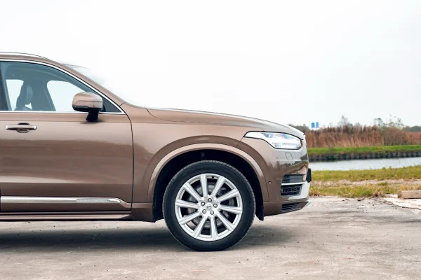 Foto 25 van fotogallerij Volvo XC90 T8 uit 2016