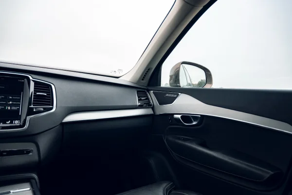 Foto 11 van fotogallerij Volvo XC90 T8 uit 2016