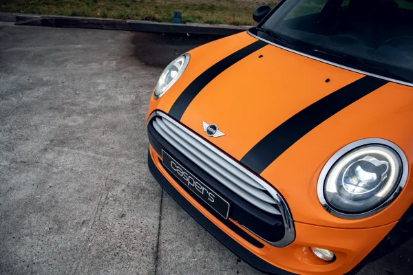 Foto 2 van fotogallerij MINI Cooper uit 2014