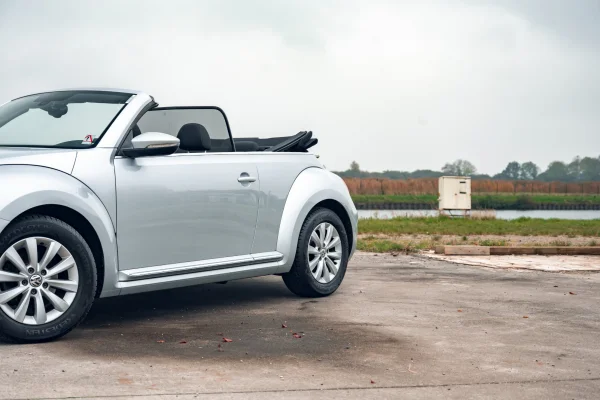 Foto 17 van fotogallerij Volkswagen Beetle uit 2014
