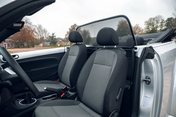 Foto 8 van fotogallerij Volkswagen Beetle uit 2014
