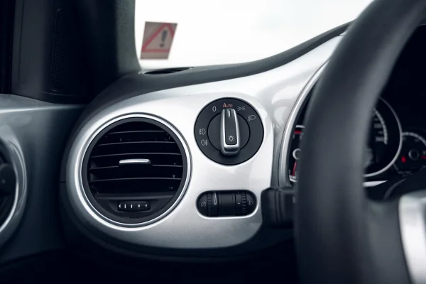 Foto 13 van fotogallerij Volkswagen Beetle uit 2014
