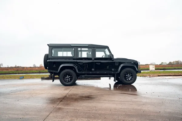 Foto 4 van fotogallerij Land Rover Defender uit 2008