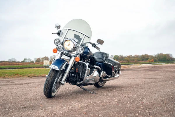 Foto 4 van fotogallerij Harley Davidson Road King Classic uit 1998