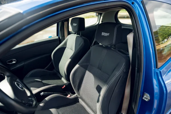Foto 4 van fotogallerij Renault Clio RS uit 2007