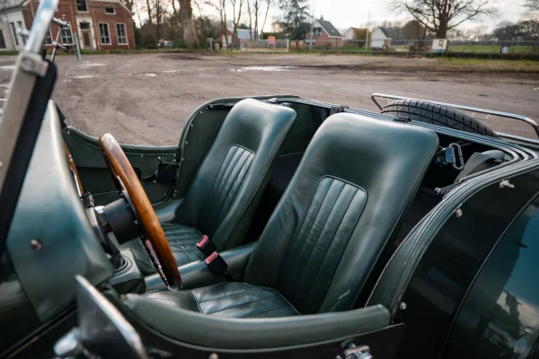 Foto 17 van fotogallerij Morgan Plus 2.0 4 2-seater uit 1993