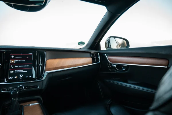 Foto 18 van fotogallerij Volvo V90 uit 2019