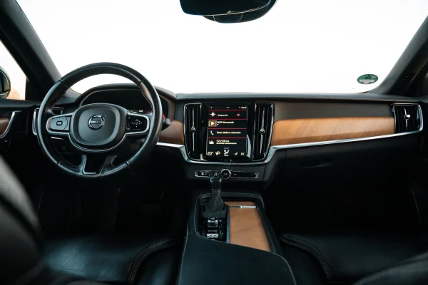 Foto 11 van fotogallerij Volvo V90 uit 2019