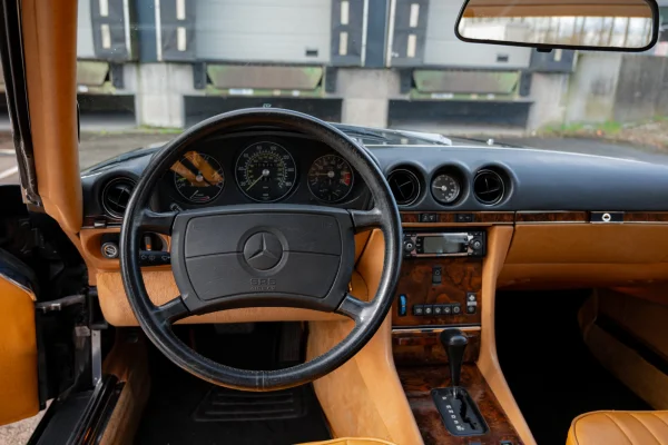 Foto 21 van fotogallerij Mercedes-Benz 560 SL uit 1986