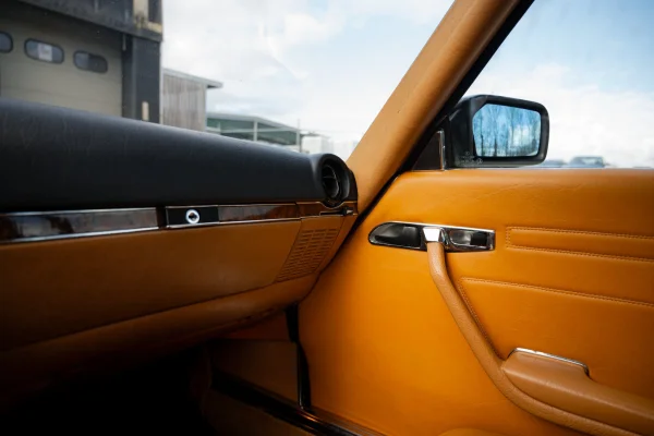 Foto 25 van fotogallerij Mercedes-Benz 560 SL uit 1986