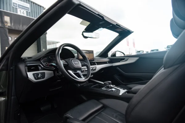 Foto 14 van fotogallerij Audi A5 Cabriolet 40 TFSI uit 2023