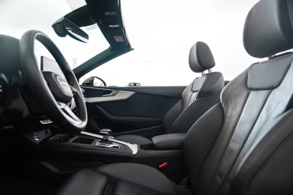 Foto 15 van fotogallerij Audi A5 Cabriolet 40 TFSI uit 2023