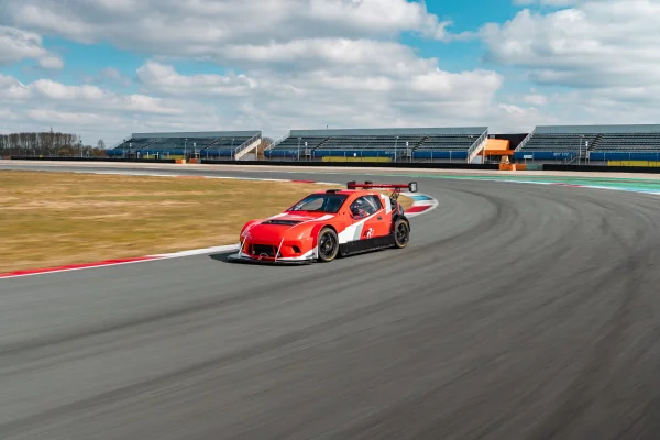 Foto 9 van fotogallerij AT Motorsport ATR3 uit 2016