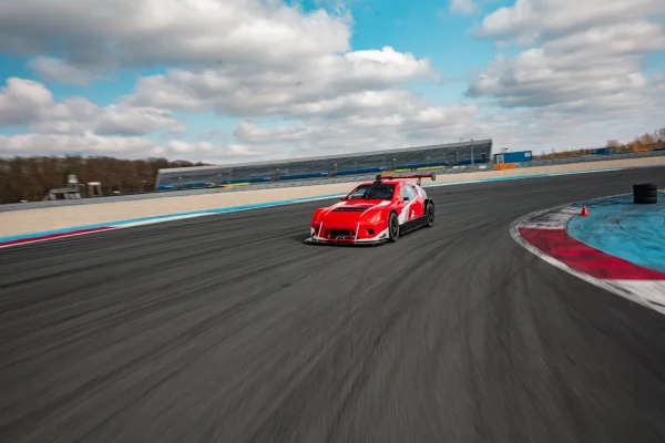 Foto 10 van fotogallerij AT Motorsport ATR3 uit 2016