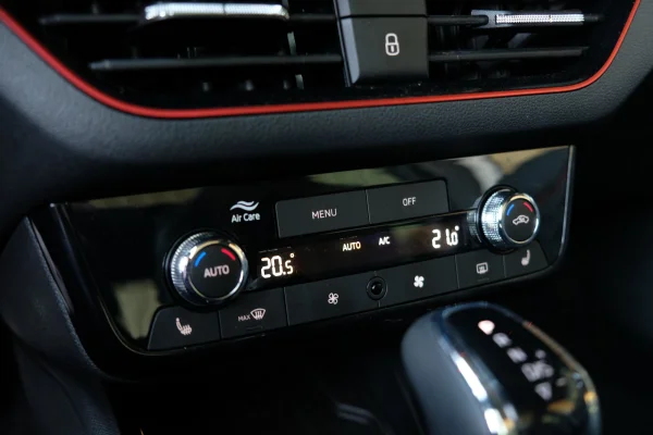 Foto 26 van fotogallerij Skoda Kamiq Monte Carlo uit 2024