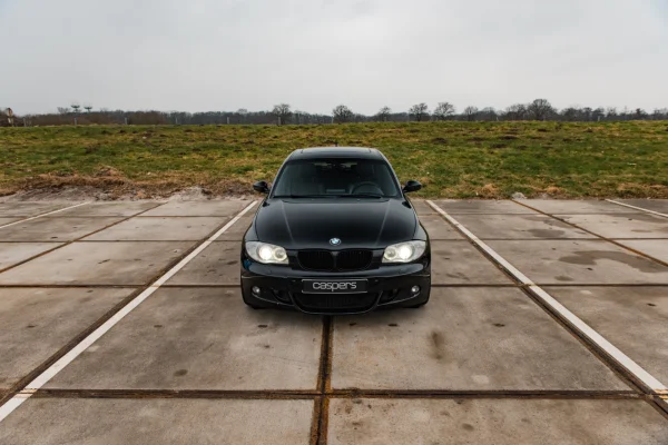 Foto 8 van fotogallerij BMW 1-serie 130i uit 2007