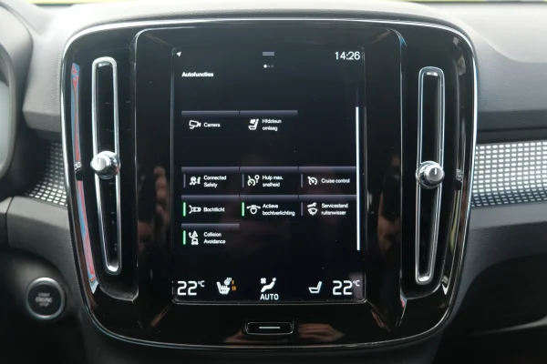 Foto 32 van fotogallerij Volvo XC40 T4 Recharge uit 2022