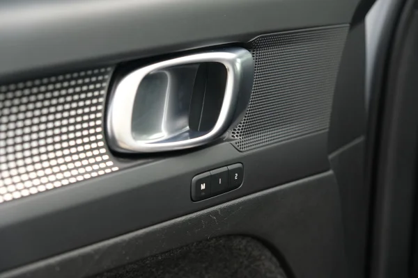 Foto 36 van fotogallerij Volvo XC40 T4 Recharge uit 2022
