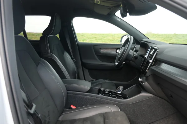 Foto 24 van fotogallerij Volvo XC40 T4 Recharge uit 2022