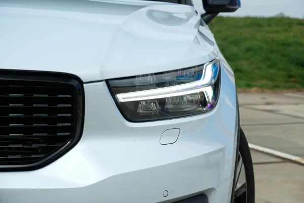 Foto 15 van fotogallerij Volvo XC40 T4 Recharge uit 2022