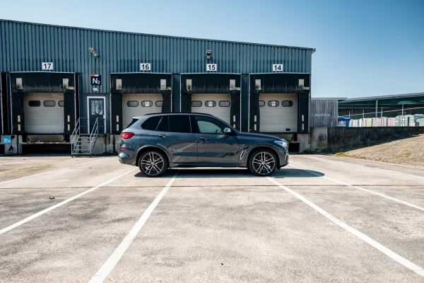Foto 4 van fotogallerij BMW X5 M50i uit 2019