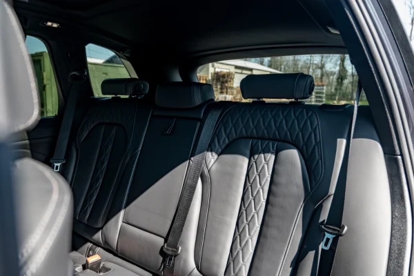 Foto 15 van fotogallerij BMW X5 M50i uit 2019