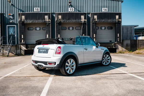 Foto 1 van fotogallerij MINI Cooper S uit 2014