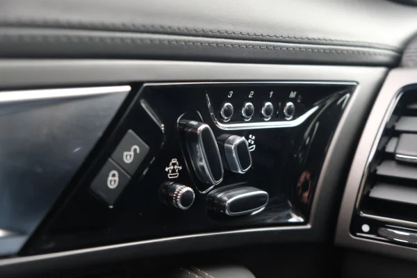 Foto 20 van fotogallerij Jaguar F-Type uit 2016