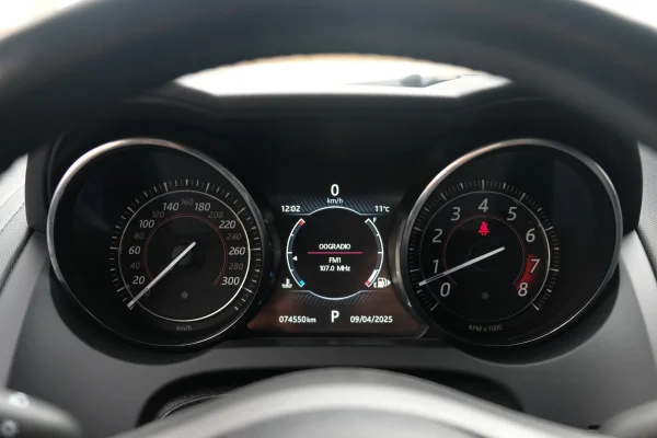 Foto 27 van fotogallerij Jaguar F-Type uit 2016