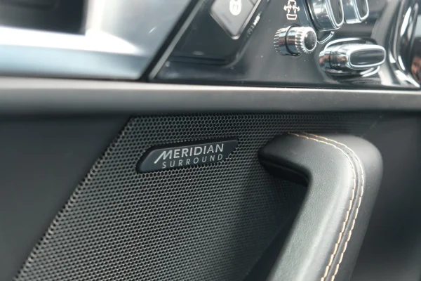 Foto 24 van fotogallerij Jaguar F-Type uit 2016