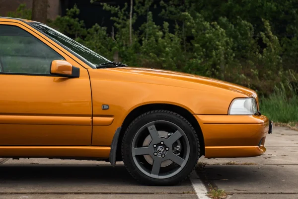 Foto 5 van fotogallerij Volvo V70 R uit 1998