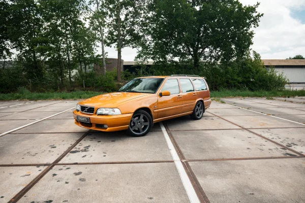 Foto 7 van fotogallerij Volvo V70 R uit 1998