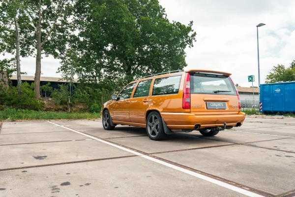 Foto 6 van fotogallerij Volvo V70 R uit 1998