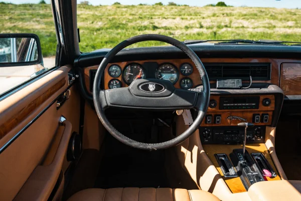 Foto 13 van fotogallerij Jaguar XJ uit 1987