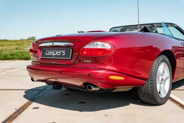 Foto 9 van fotogallerij Jaguar XK8 uit 1998