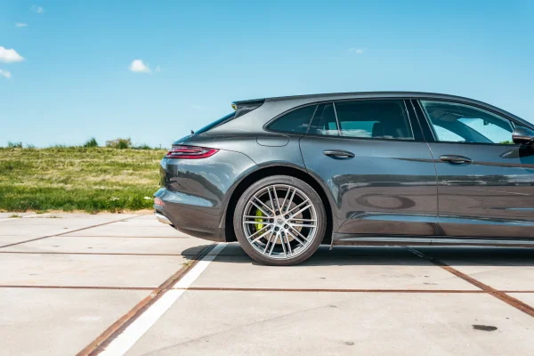 Foto 9 van fotogallerij Porsche Panamera Sport Turismo uit 2020