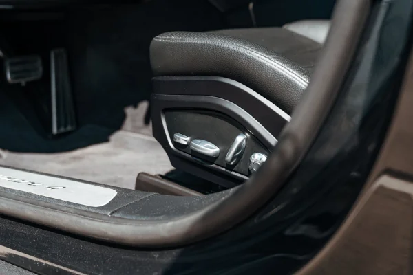 Foto 17 van fotogallerij Porsche Panamera Sport Turismo uit 2020