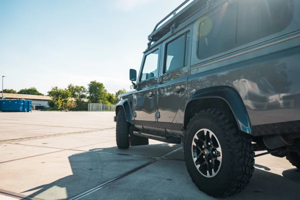 Foto 6 van fotogallerij Land Rover Defender uit 2015
