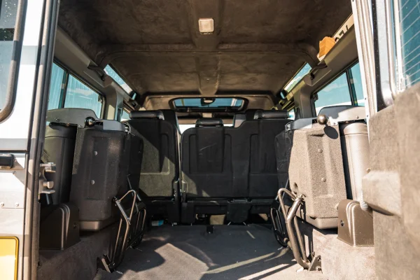 Foto 22 van fotogallerij Land Rover Defender uit 2015