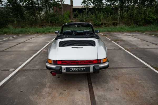 Foto 19 van fotogallerij Porsche 911 uit 1983