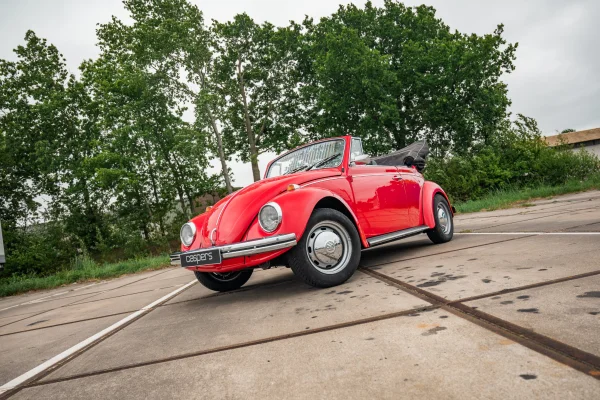 Foto 9 van fotogallerij Volkswagen Kever Cabriolet uit 1971