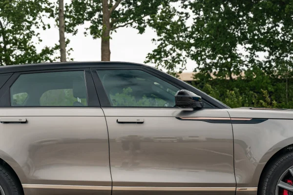 Foto 12 van fotogallerij Land Rover Range Rover Velar uit 2019