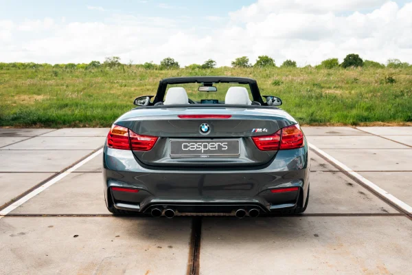 Foto 9 van fotogallerij BMW M4 Cabrio uit 2014