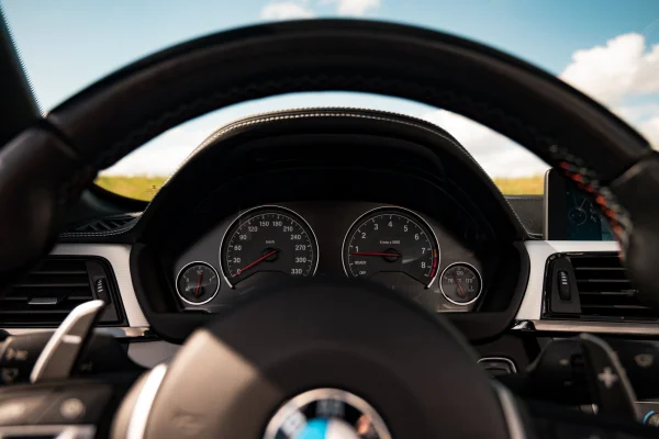 Foto 20 van fotogallerij BMW M4 Cabrio uit 2014