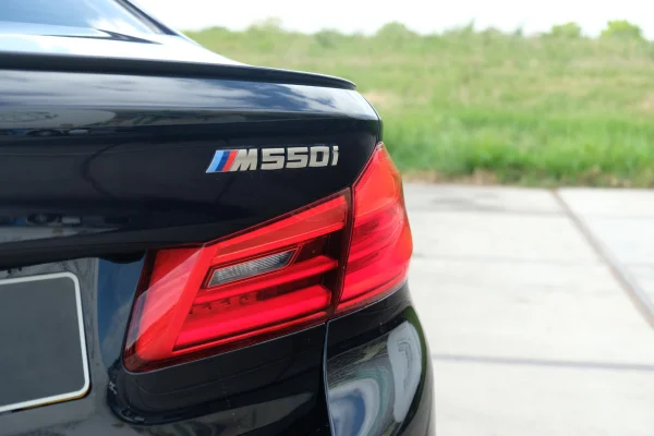 Foto 3 van fotogallerij BMW M550i uit 2018
