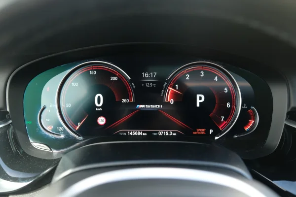 Foto 28 van fotogallerij BMW M550i uit 2018