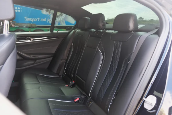 Foto 23 van fotogallerij BMW M550i uit 2018