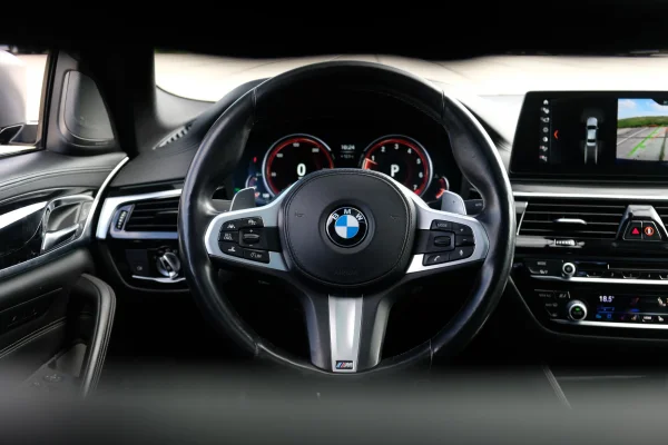 Foto 33 van fotogallerij BMW M550i uit 2018