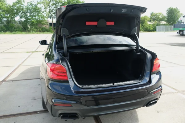 Foto 19 van fotogallerij BMW M550i uit 2018